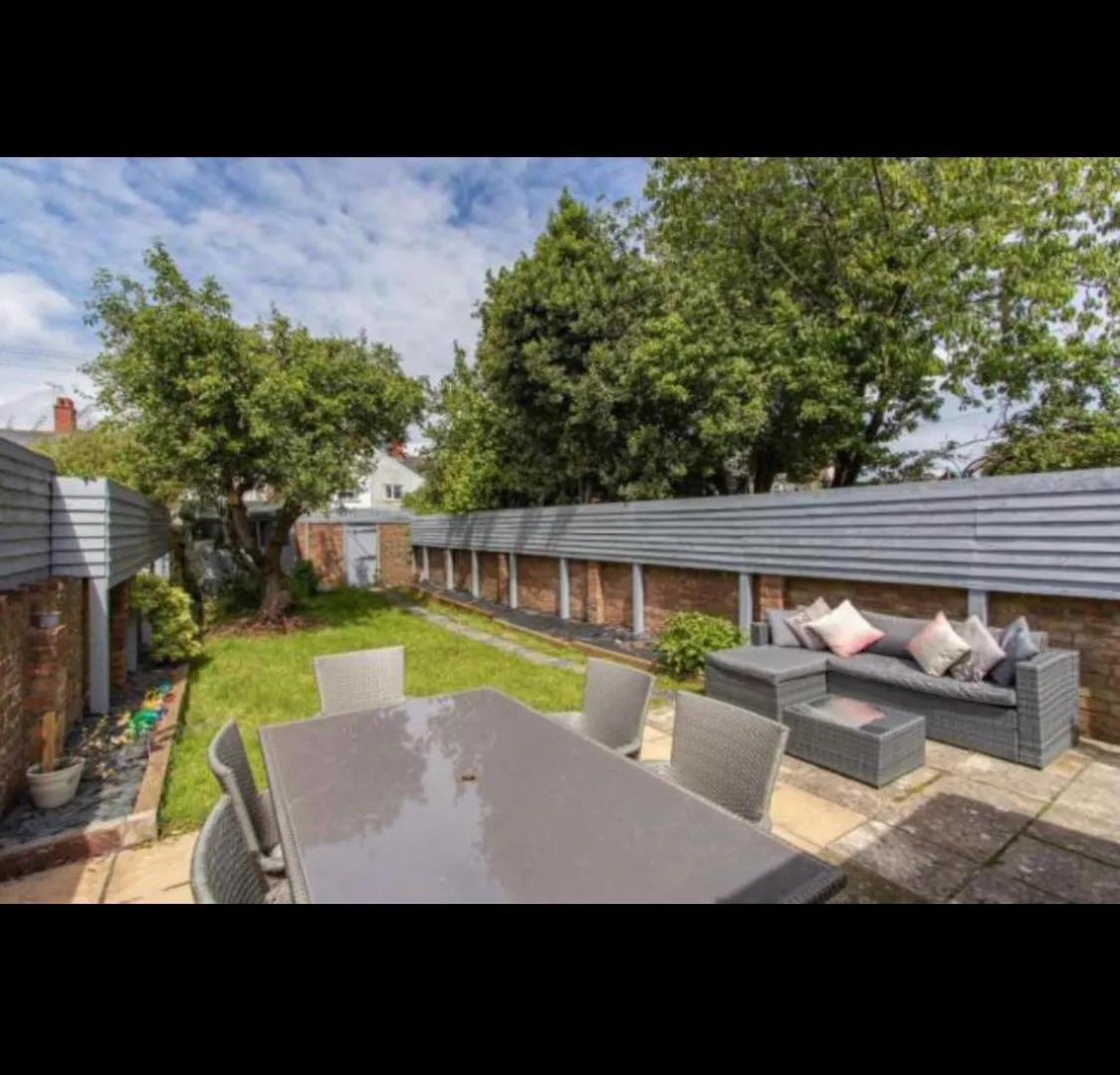 Holiday home Laytonia Avenue Villa Cardiff United Kingdom